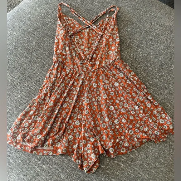 Forever 21 Romper Women’s Size Small Pre-owned - Picture 4 of 7